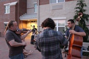 Christian Howes teaches jazz strings to students